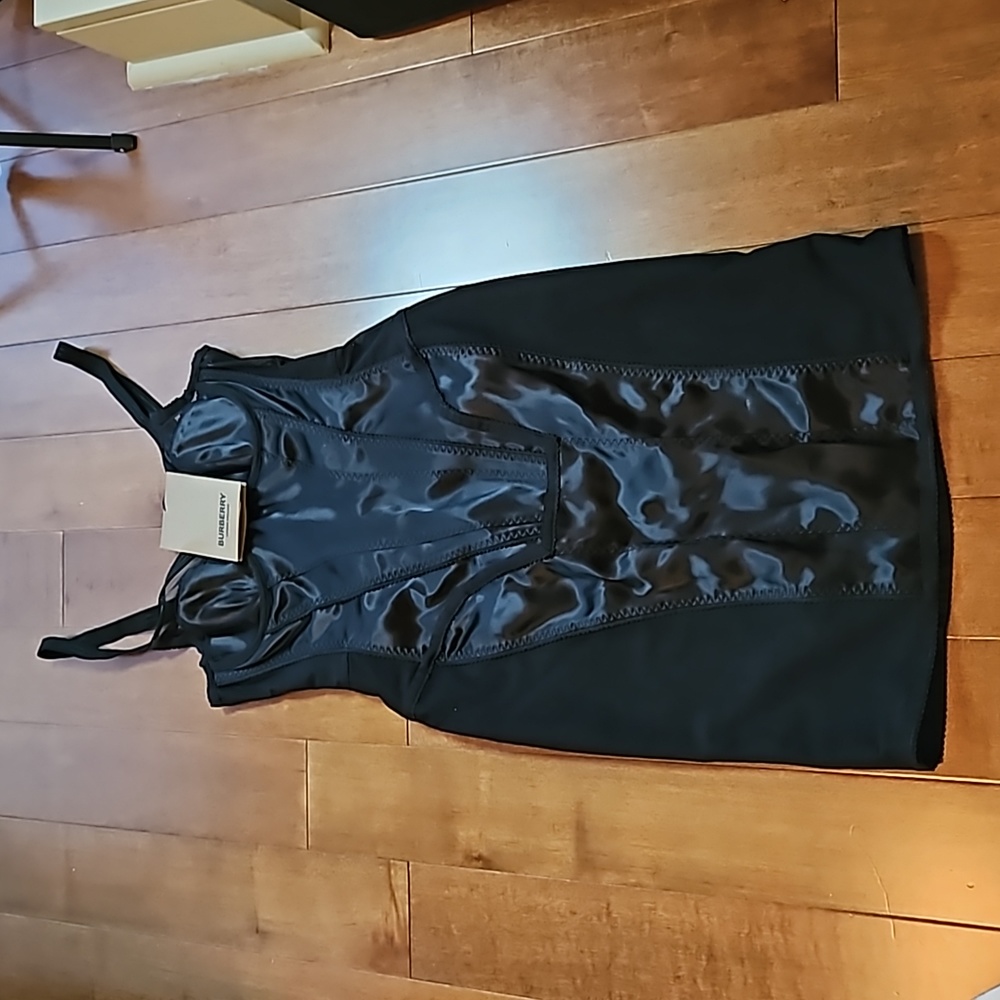 Brand New Authentic Burberry black satin dress Size 6 Kim Kardashian